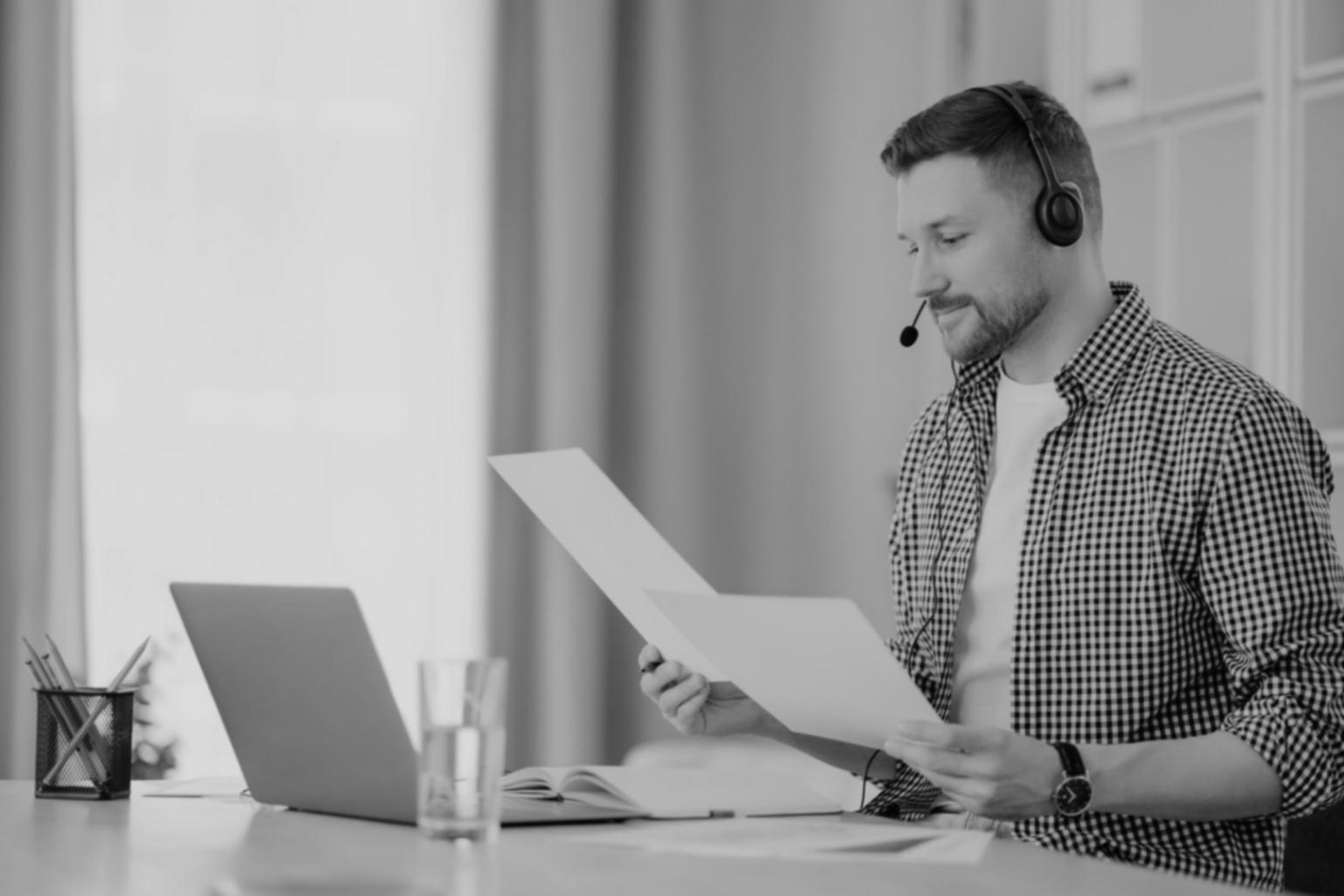 Участники образовательного мероприятия обсуждают инвестиционные стратегии